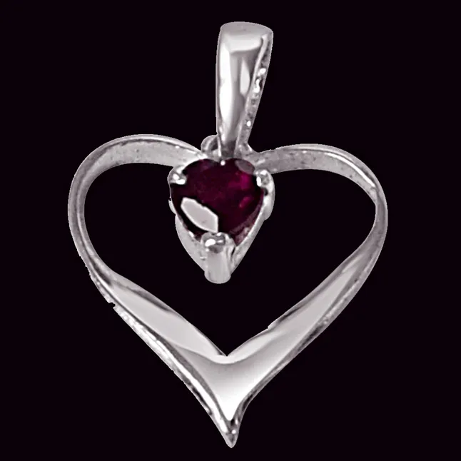 Heart Shaped Bright Red Garnet & 925 Sterling Silver Pendant with 18 IN Chain (SDP467)