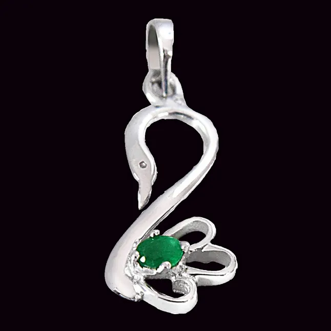 Green Oval Emerald in Peacock Shape 925 Sterling Silver Pendant with 18 IN Chain (SDP493)
