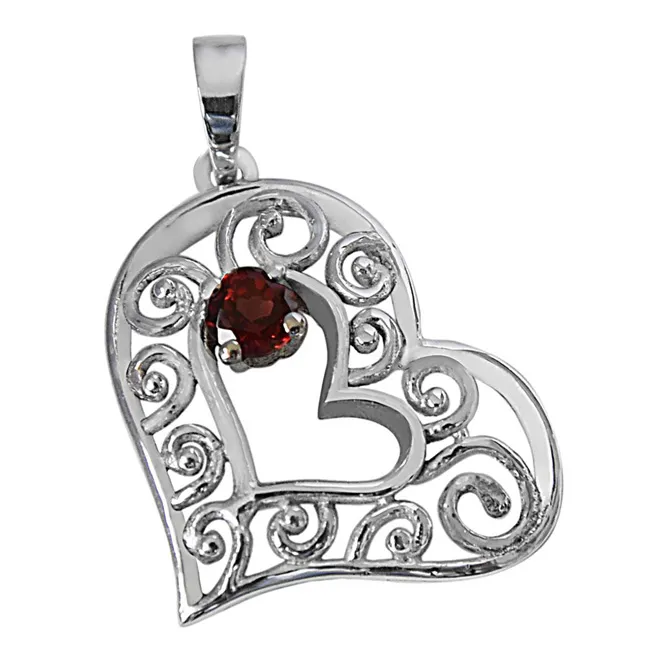 Red Round Garnet in Heart Shape 925 Sterling Silver Pendant with 18 IN Chain (SDP499)