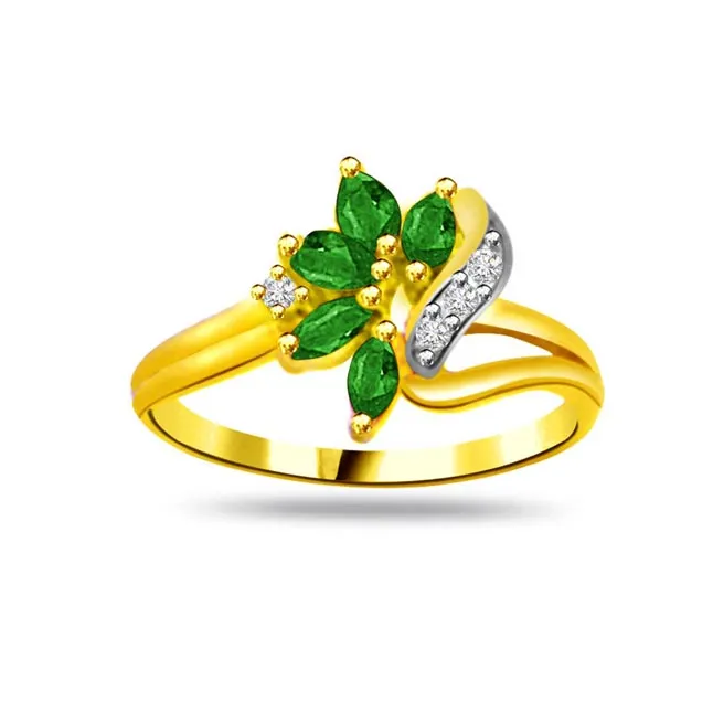 Star of Love Bond Flower Shape Diamond & Emerald Ring (SDR1056)