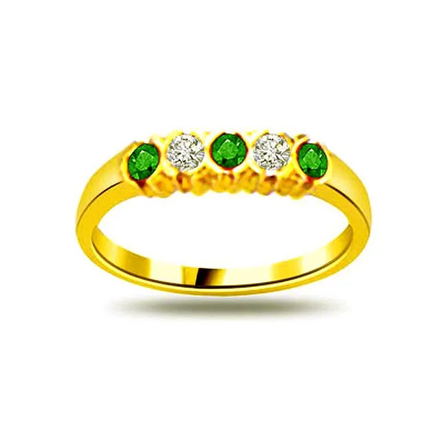 Love Ribbon Classic Diamond & Emerald Ring (SDR1064)