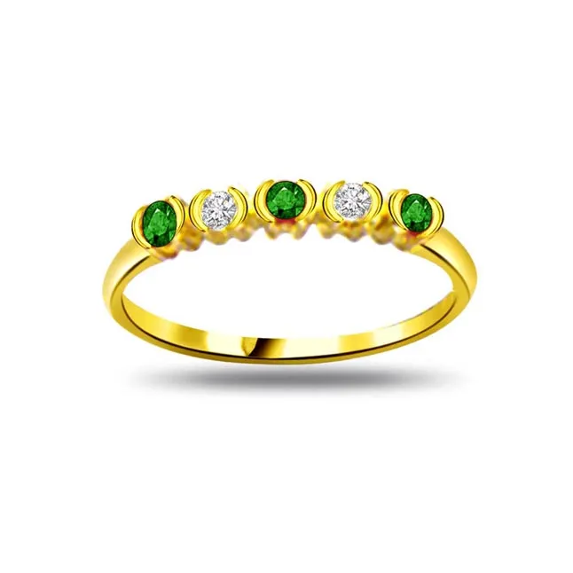 Royal Floret Elegent Diamond & Emerald Rings SDR1065