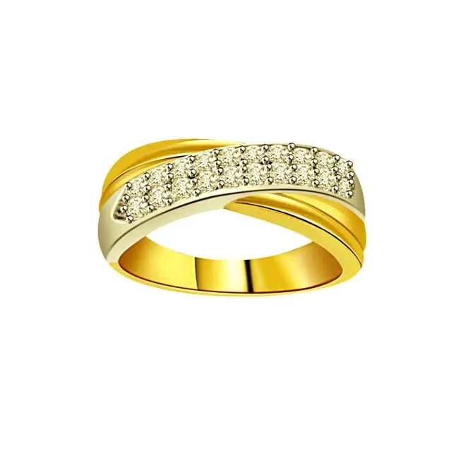 0.20cts Two Tone Half Eternity 18kt Ring (SDR1640)