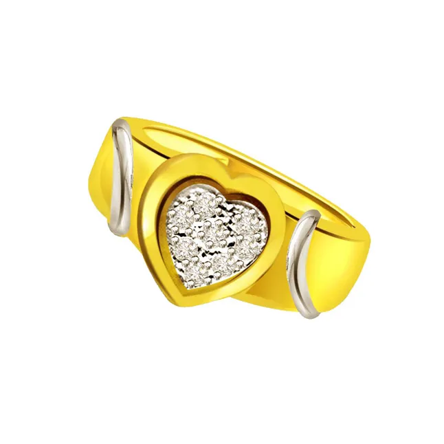 Diamond Heart Shape Gold rings Set in 18kt SDR497