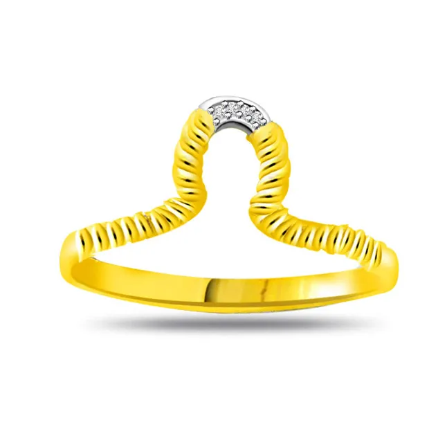3 Real Diamond 18kt Gold Ring (SDR745)