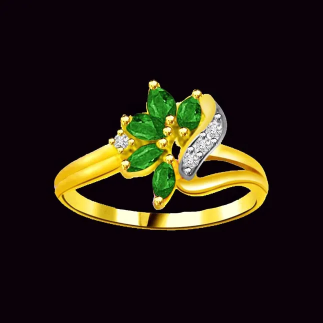 Star of Love Bond Flower Shape Diamond & Emerald Ring (SDR1056)