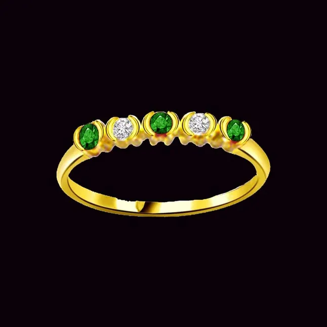 Royal Floret Elegant Diamond & Emerald Rings (SDR1065)