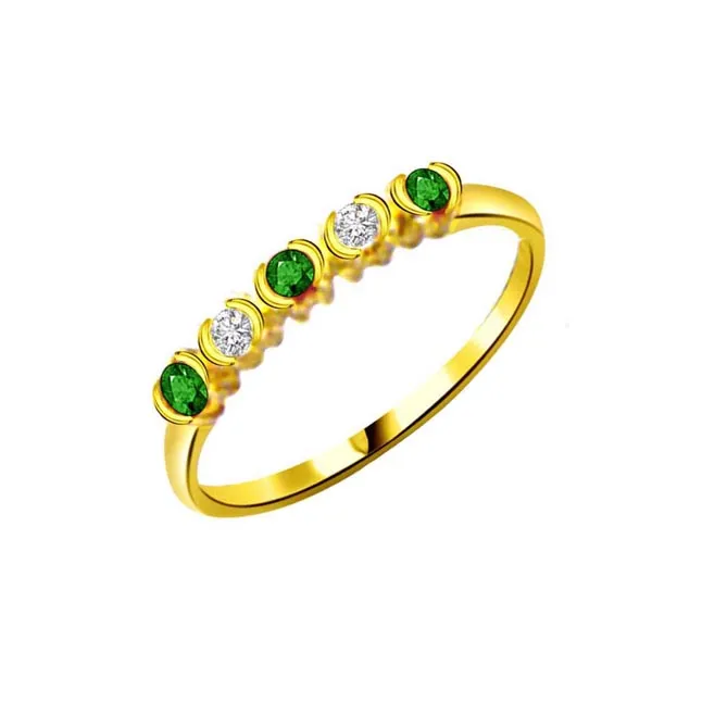 Royal Floret Elegent Diamond & Emerald Rings SDR1065