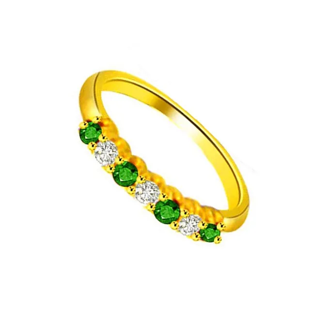 Elegant Envy Real Diamond & Emerald Ring (SDR1066)