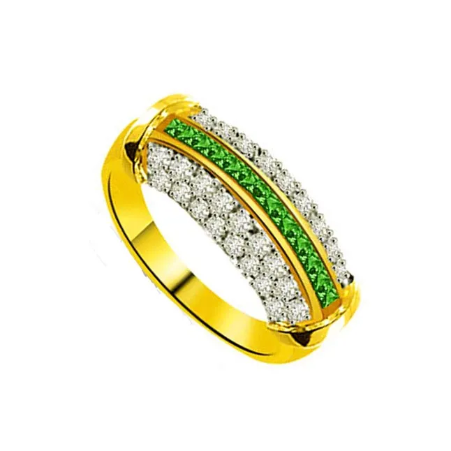 Emerald Diva 0.40cts Diamond & Emerald Gold Ring (SDR1078)