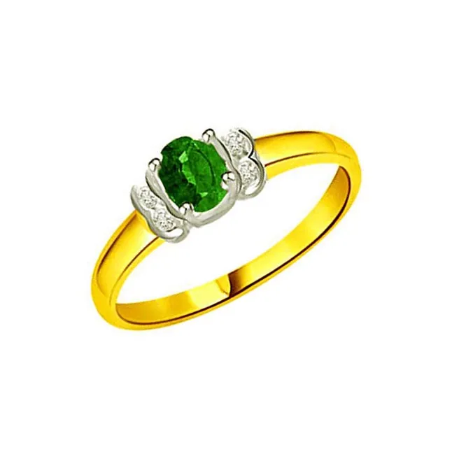 Timeless Radiance Trendy Real Diamond & Emerald Ring (SDR1101)