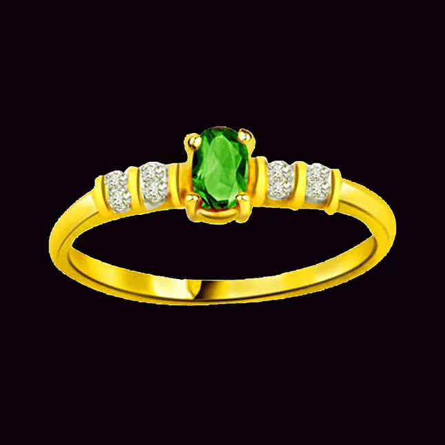 Dreamy Delight Round Real Diamond & Emerald Gold Ring (SDR1105)