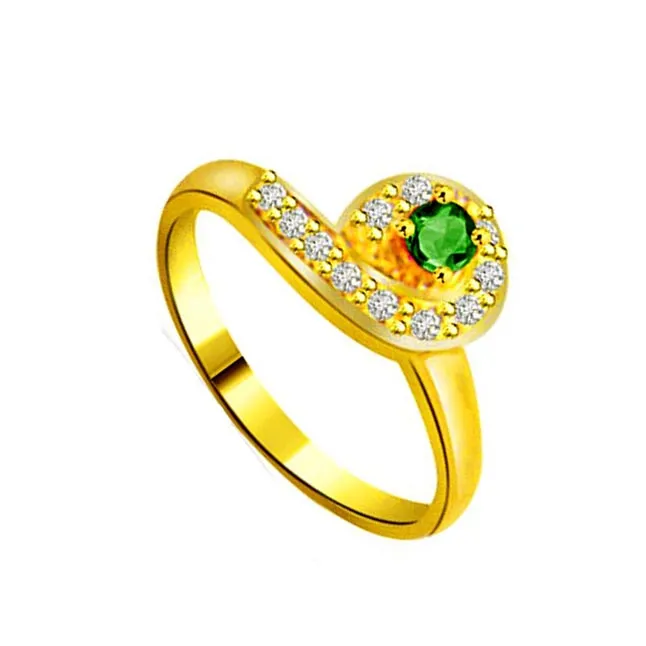 Drop of Passion 0.16cts Real Diamond & Emerald Ring (SDR1113)