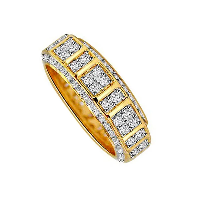 Your Majesty Real Diamond Ring in 18kt Yellow Gold (SDR112)