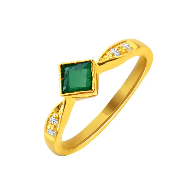 Go Green - Real Diamond & Emerald Ring (SDR132)