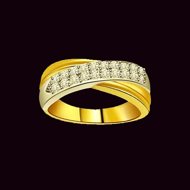0.20cts Two Tone Half Eternity 18kt Ring (SDR1640)