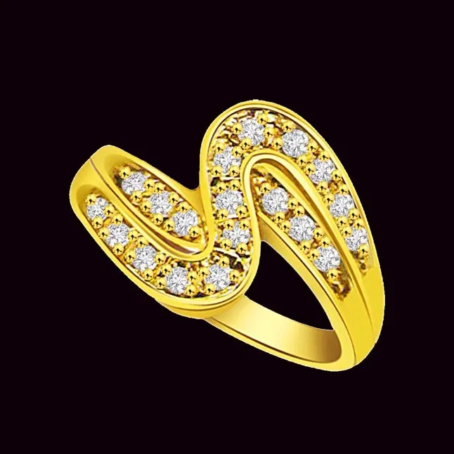 Trendy Real Diamond 18kt Ring (SDR1648)