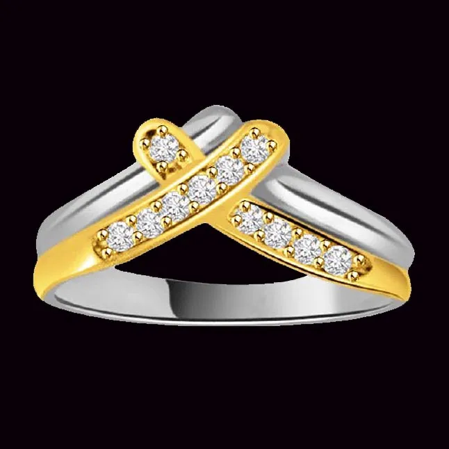 0.11cts Diamond Two-Tone 18K Gold Ring