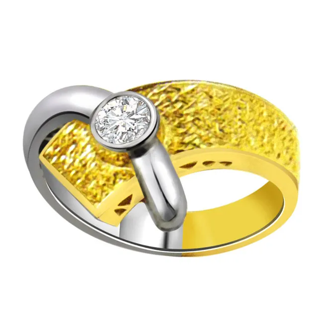 0.10ct Diamond Classic Solitaire Two Tone 18kt Gold rings