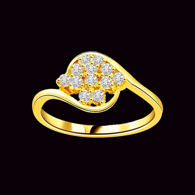 0.60cts Real Diamond Flower Shape 18kt Gold Ring (SDR434)
