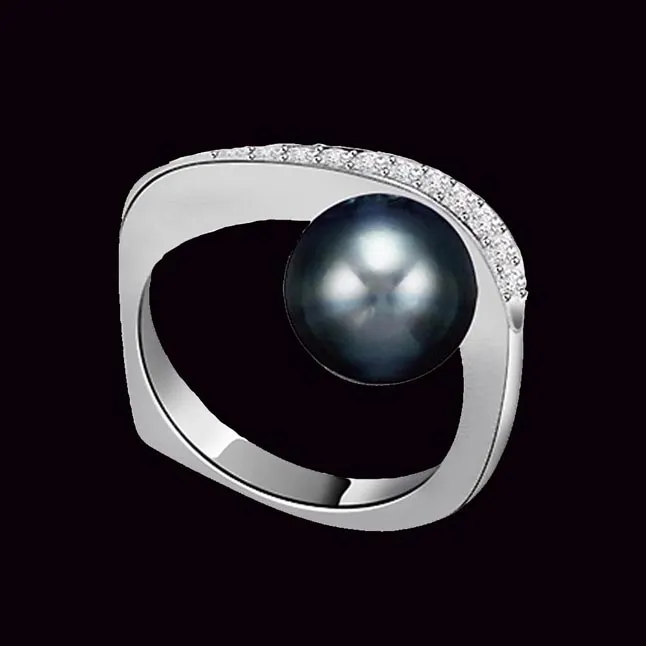 0.12cts Real Diamond Set In Black Tahitian Pearl Ring (SDR438)