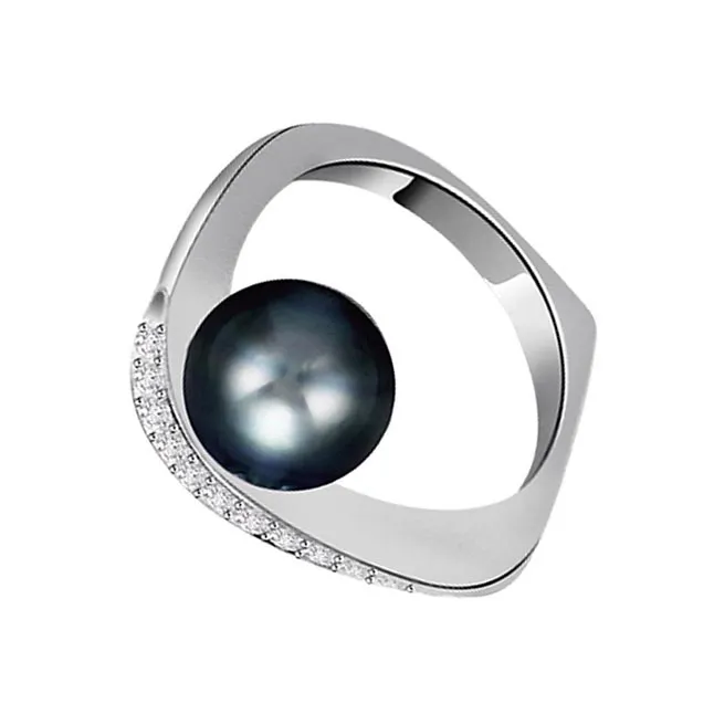 0.12cts Real Diamond Set In Black Tahitian Pearl Ring (SDR438)