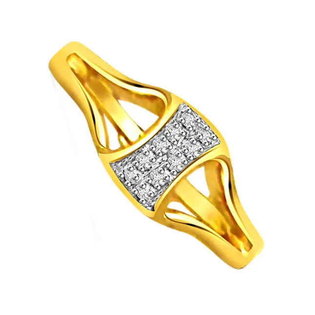 Trendy Real Diamond 18kt Ring (SDR496)