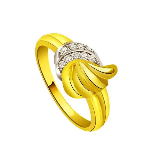 Trendy Real Diamond 18kt Gold Ring (SDR696)