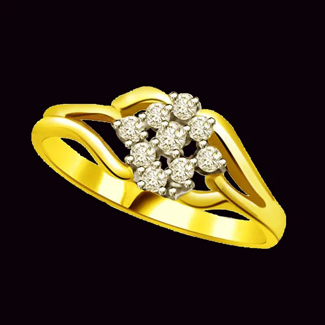 Flower Shape Real Diamond Gold Ring (SDR774)