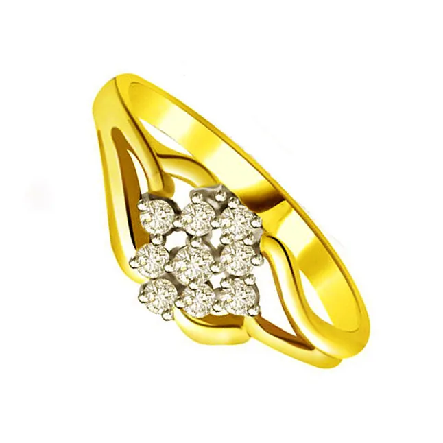 Flower Shape Real Diamond Gold Ring (SDR774)