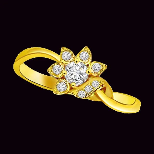 Flower Shape Real Diamond Gold Ring (SDR782)