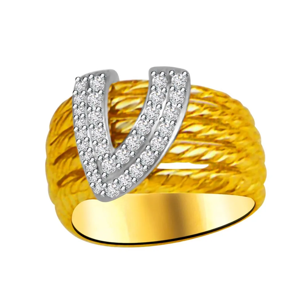 V Shape Real Diamond Ring in 18K Gold (SDR960)