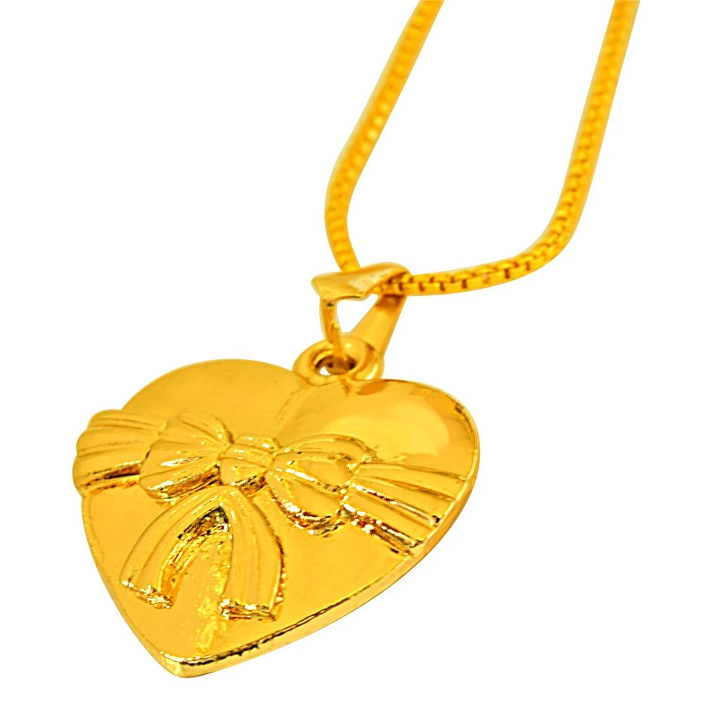 Lovely "Bow" Design on Gold Plated Heart Pendant with 22 IN Chain for Your Love (SDS252)