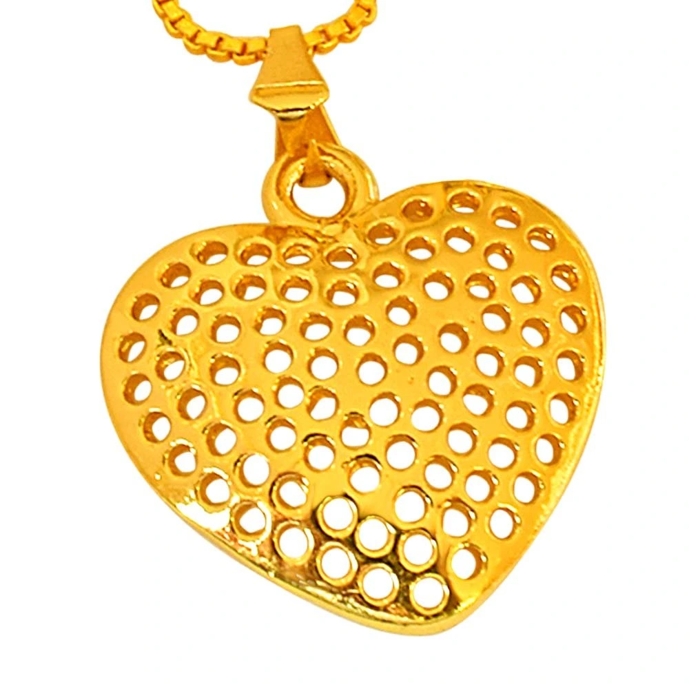 Small Heart Shaped Gold Plated Pendant with Chain for Girls (SDS263)
