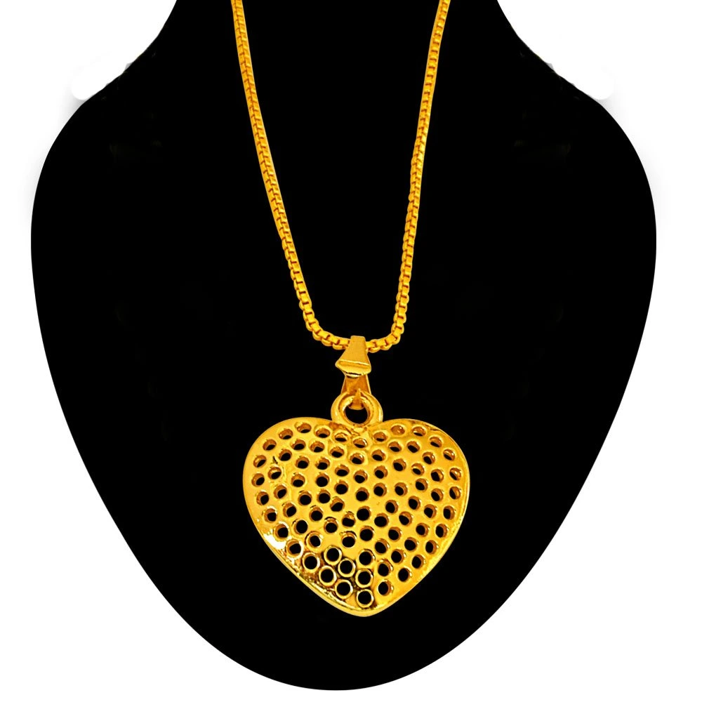 Small Heart Shaped Gold Plated Pendant with Chain for Girls SDS263