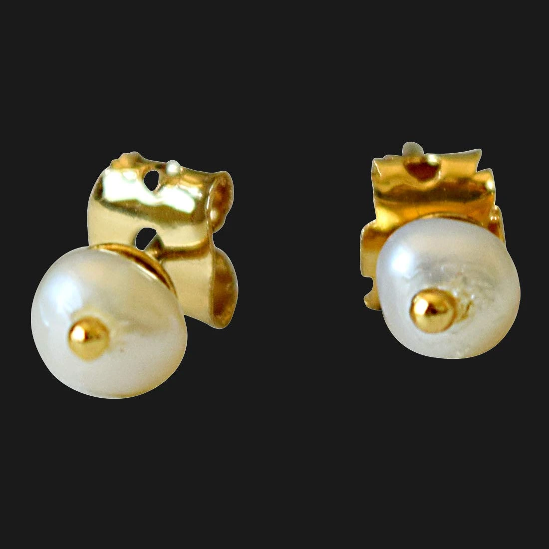 Real Freshwater Pearl & Gold Plated Stud Earrings (SE315)