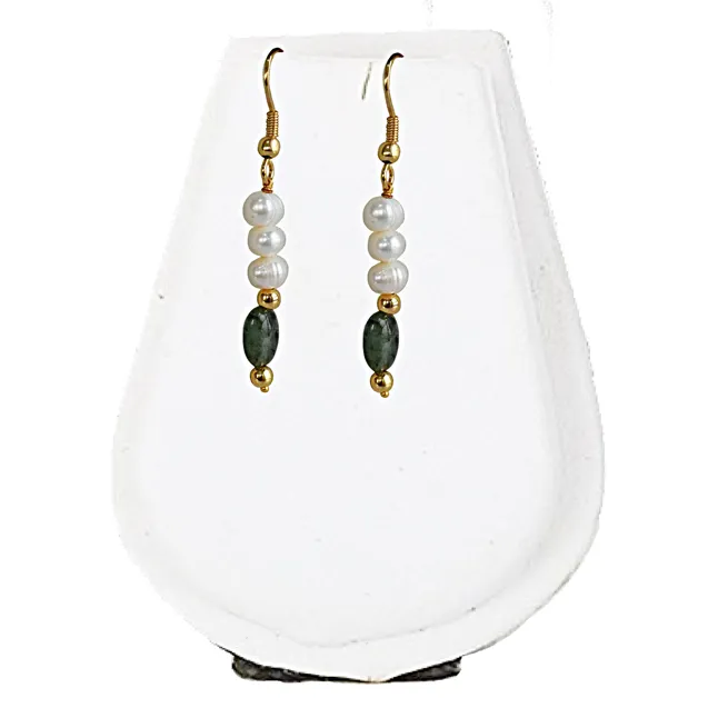 Emerald Whisper : The Seraphic Pearl and Emerald Necklace  Earrings (SN1074)