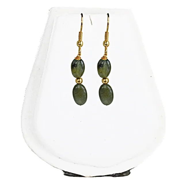 Lush Radiance: Emerald Enchantment Necklace Set for Women (SN1075)