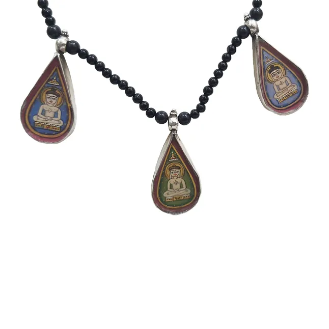 A Necklace That Transcends Fashion: Embody Elegance and Spirituality (SN1086)