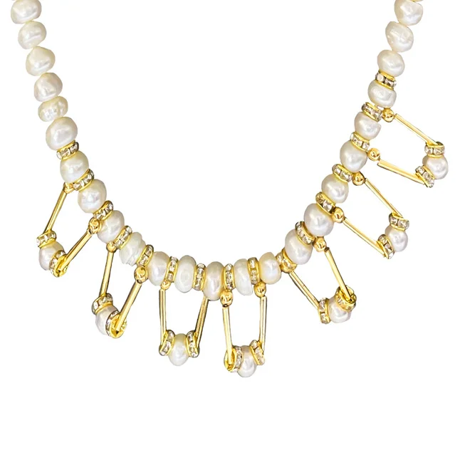 Eternal Elegance: The Enchanting Pearl & Gold Harmony Necklace (SN1093)