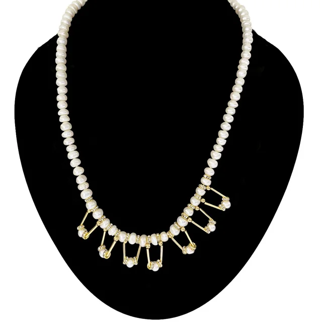 Eternal Elegance: The Enchanting Pearl & Gold Harmony Necklace (SN1093)