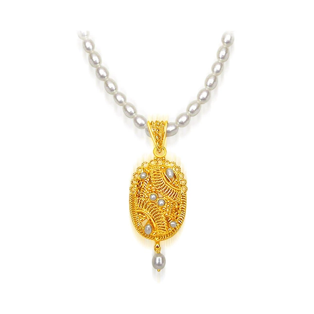 Freshwater Pearl Necklace With 24kt Gold Plated Pendant (SN489)