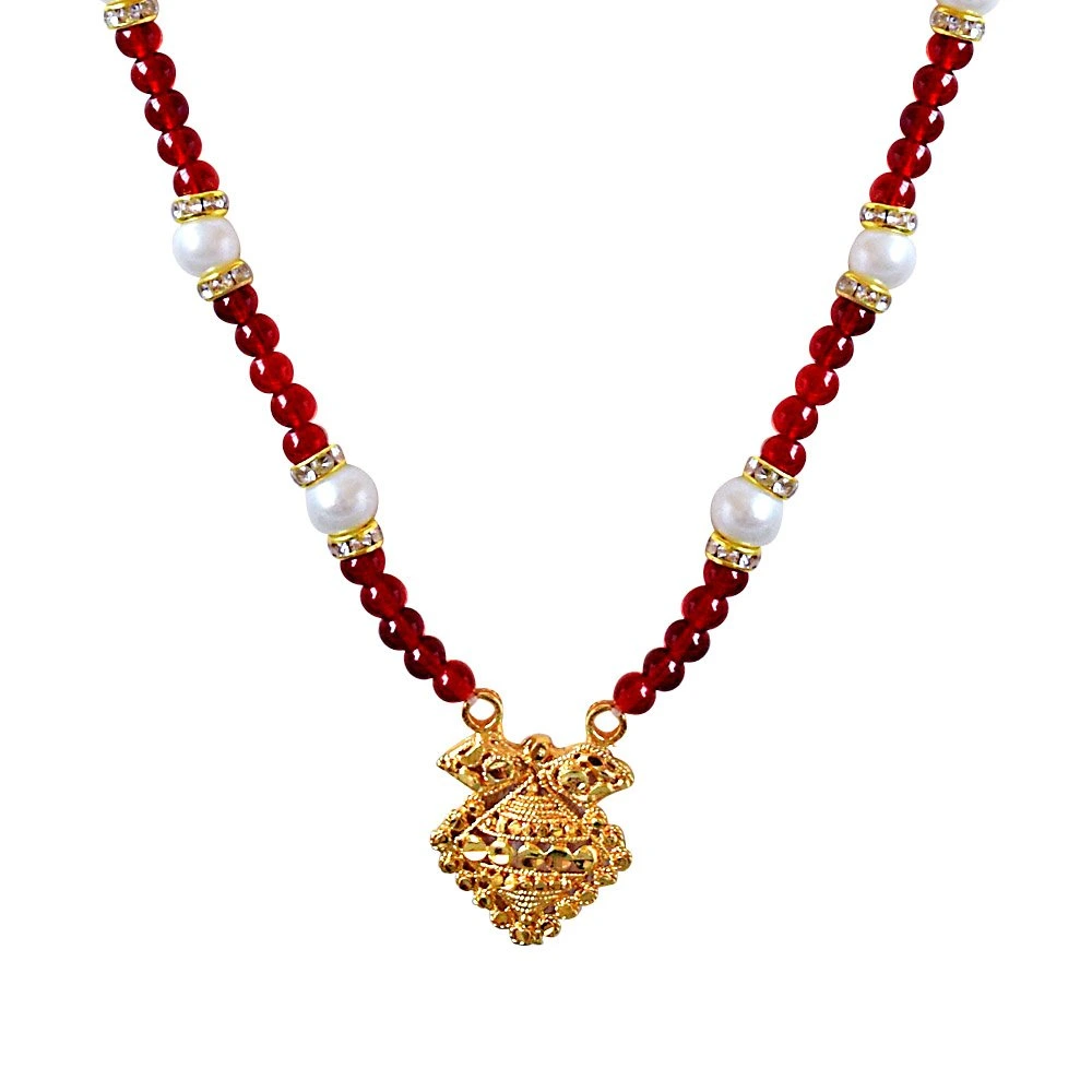 Geometrical Shaped Gold Plated Pendant, Red Stone & Shell Pearl Necklace Earring Set (SN695)