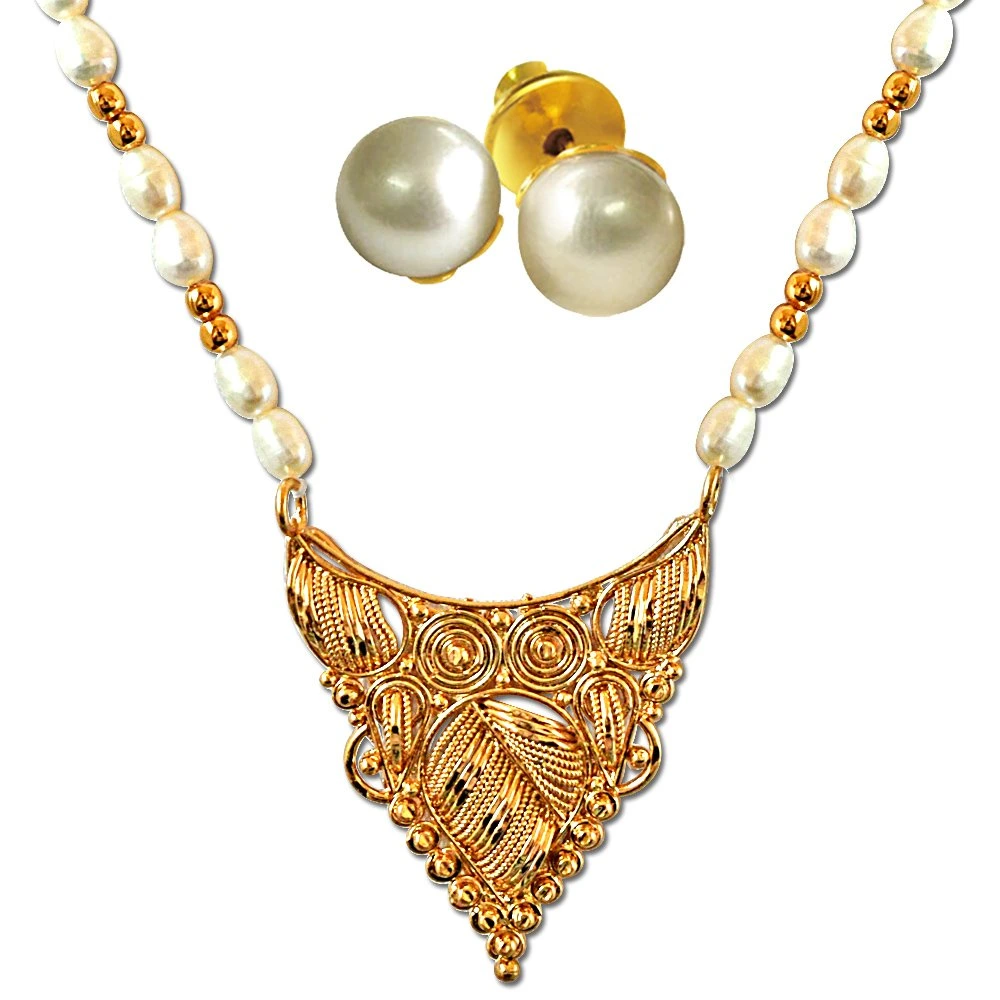 Traditionally Designed Gold Plated Pendant, Real Rice Pearl & Gold Plated Beads Necklace with Pearl Studs (SN702)