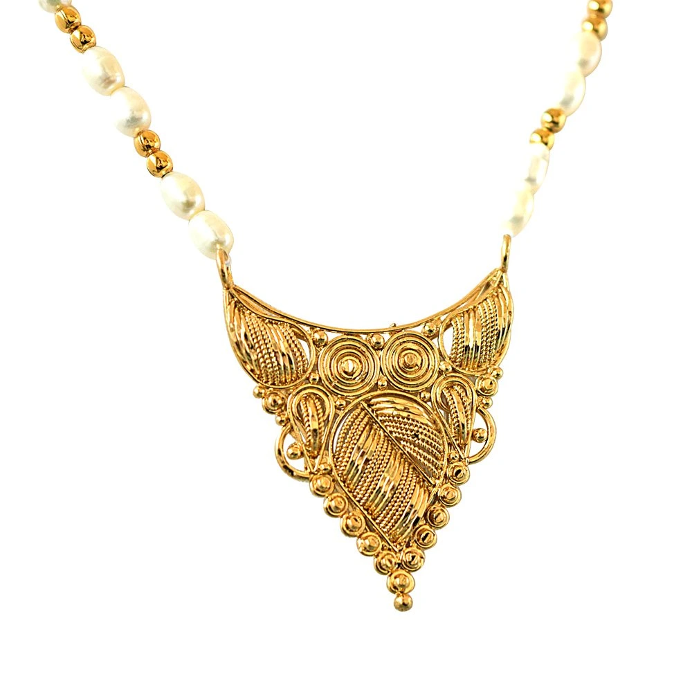 Traditionally Designed Gold Plated Pendant, Real Rice Pearl & Gold Plated Beads Necklace with Pearl Studs (SN702)