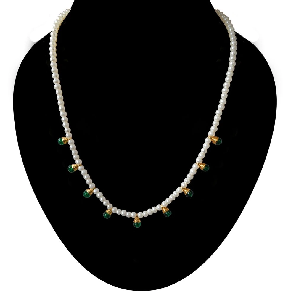 White Shell Pearl and 9 Green Stone Pendant Necklace for Women (SN760)