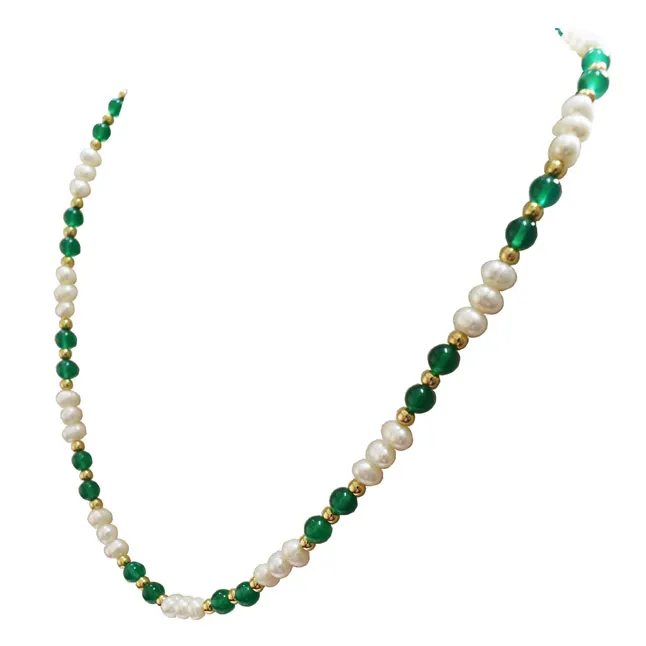 Single Line Real Freshwater Pearl, Onyx Beads & Gold Plated Beads Necklace (SN986)