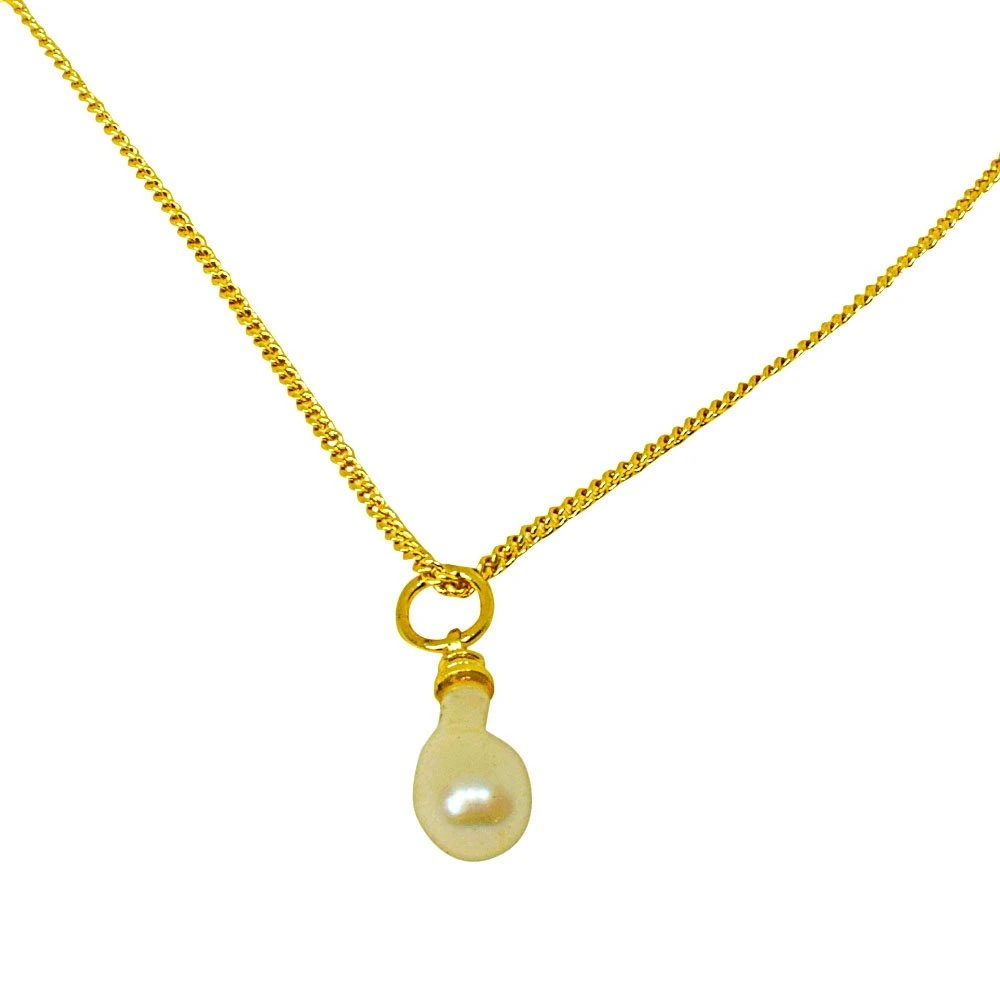 5.50cts Real Natural Tear Drop Freshwater Pearl Pendant with Gold Plated Chain (SPP1)