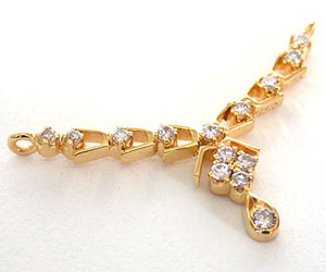 Golden Blossom Diamond Necklace Pendants Necklaces