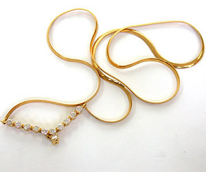 Diamond Necklace DN25 -Solitaire Mangalsutra